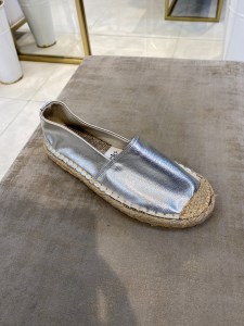 کالج کد 22 مدل زیر کنفی نقره ای سایز 37