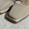 پاشنه 8 سانت وارداتی yx527 مدل بغل باز جلومربع مخمل رنگ خاکی سایز 39